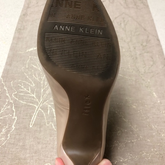 Anne Klein Rosalie Nude Pump - Picture 5 of 7